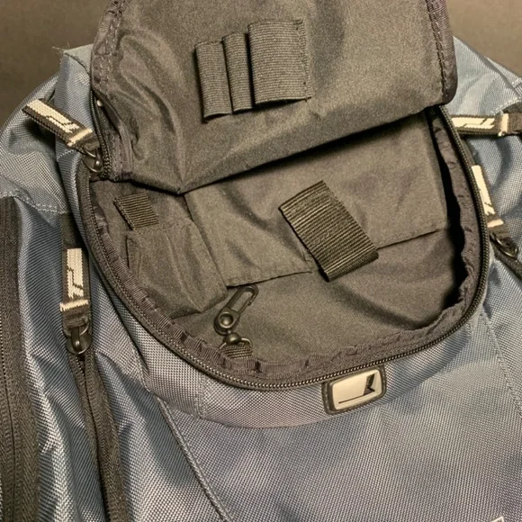 Targus Laptop  Backpack-Like New - Picture 11 of 12